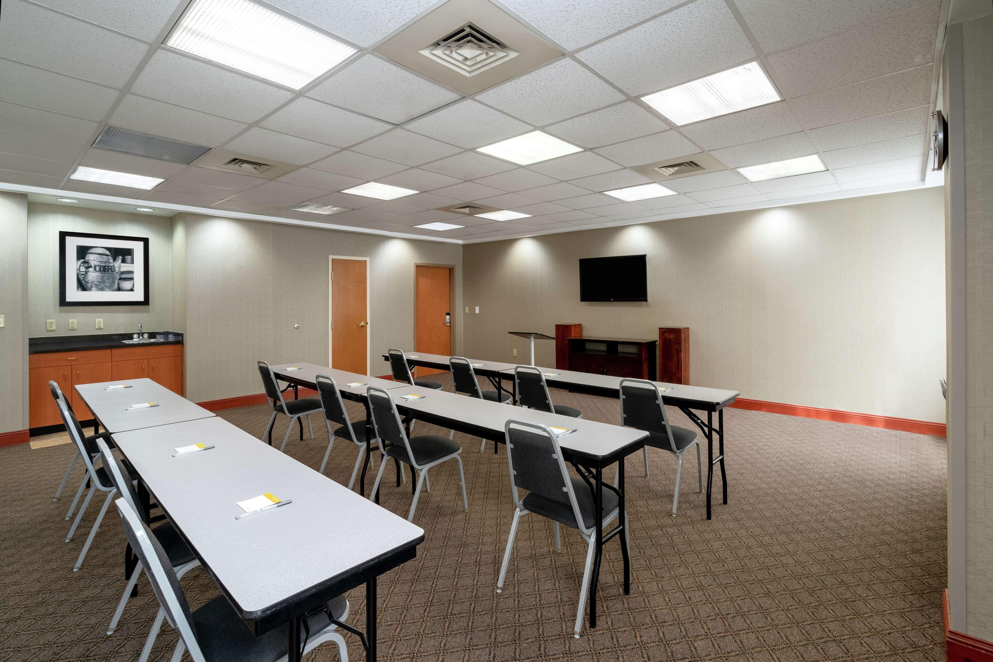 Hampton Inn Dublin Newbern Exterior photo