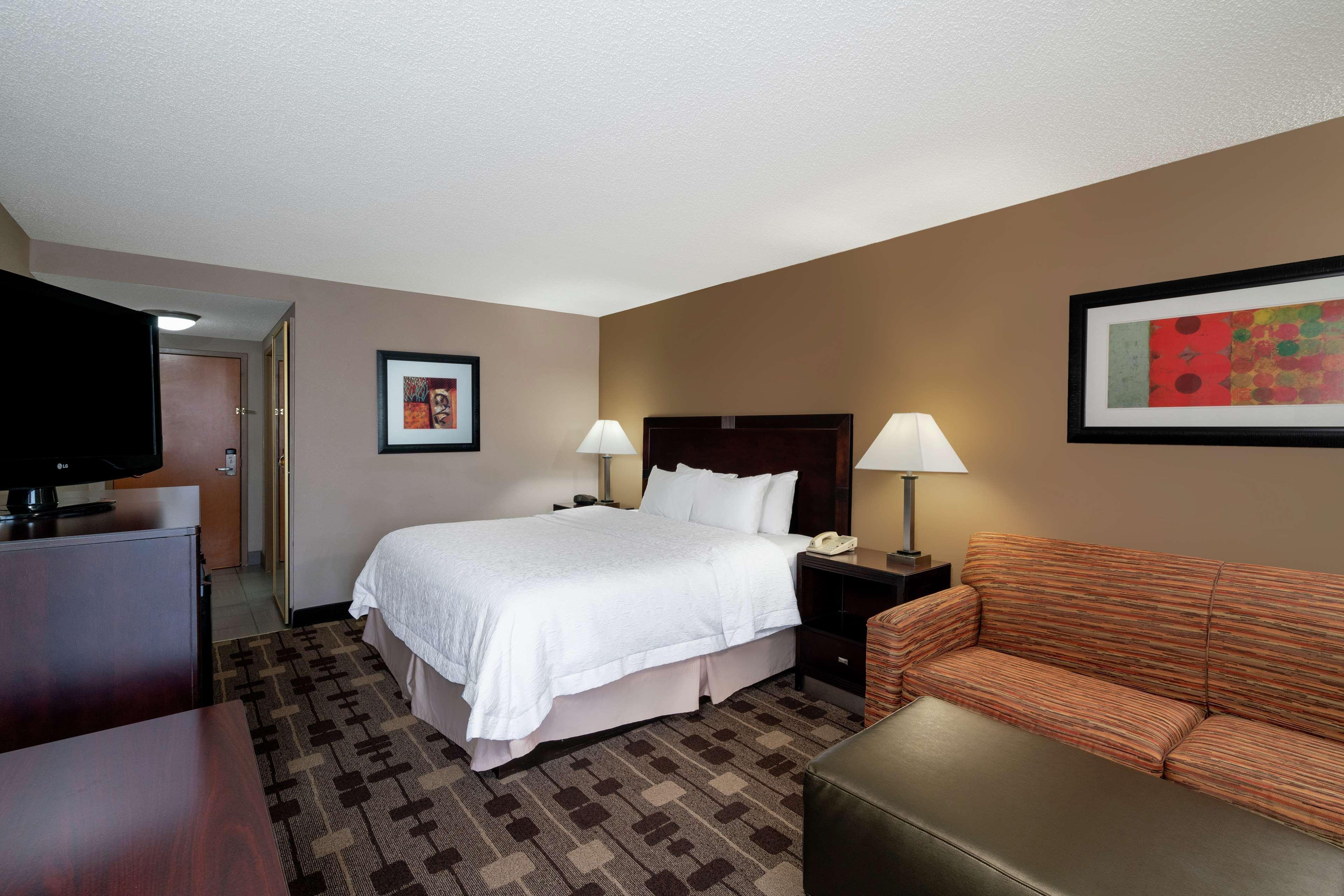 Hampton Inn Dublin Newbern Exterior photo