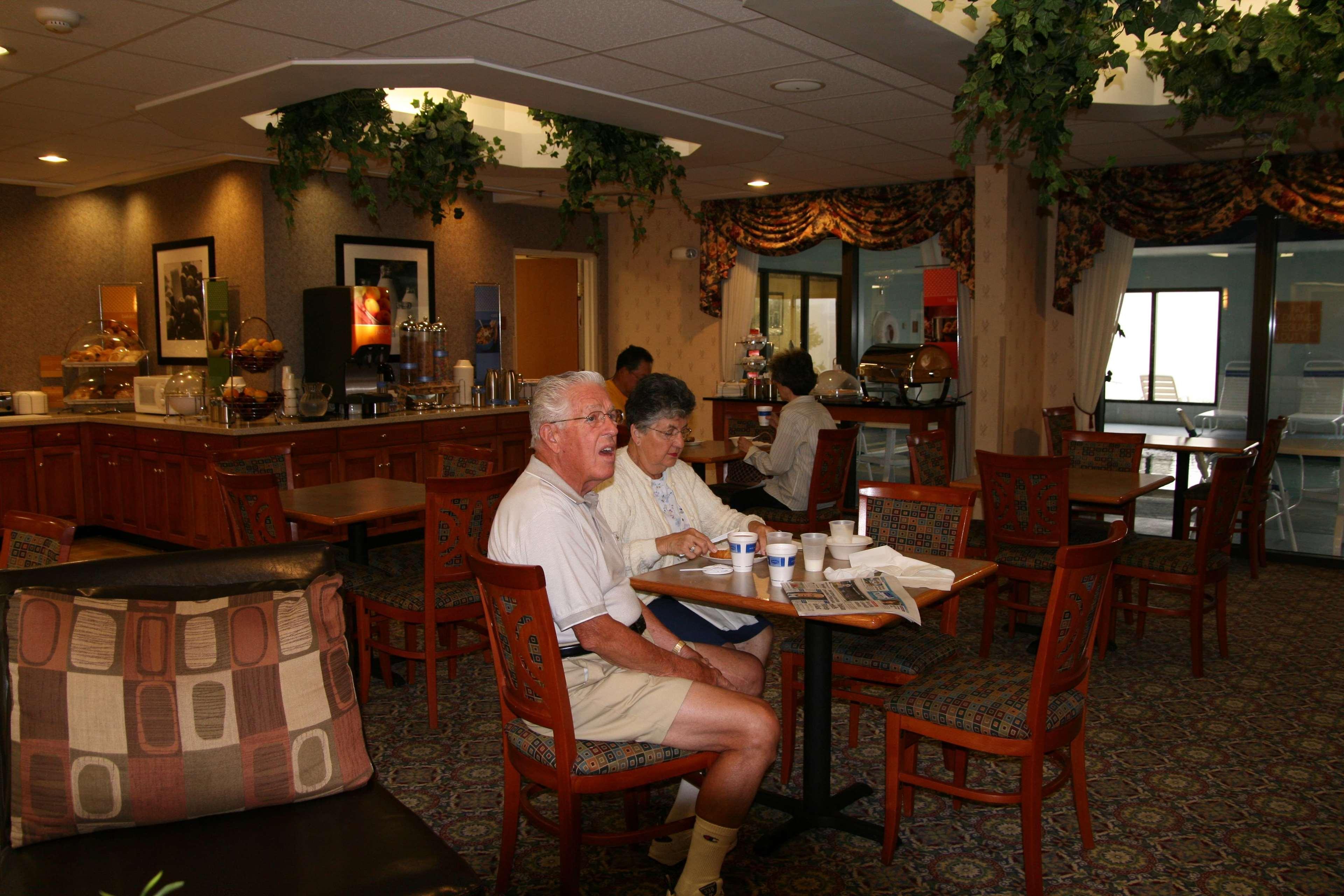 Hampton Inn Dublin Newbern Exterior photo