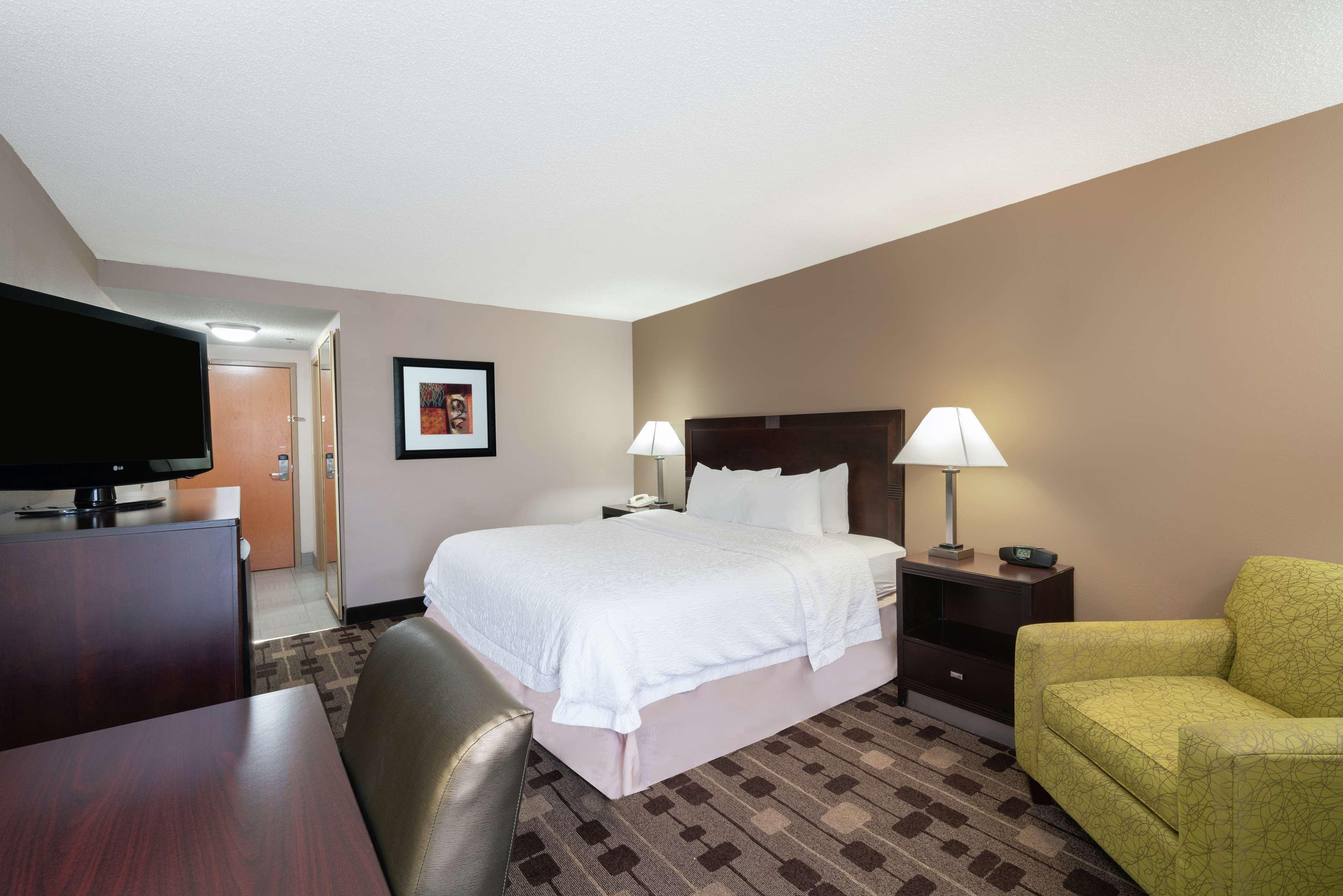 Hampton Inn Dublin Newbern Exterior photo