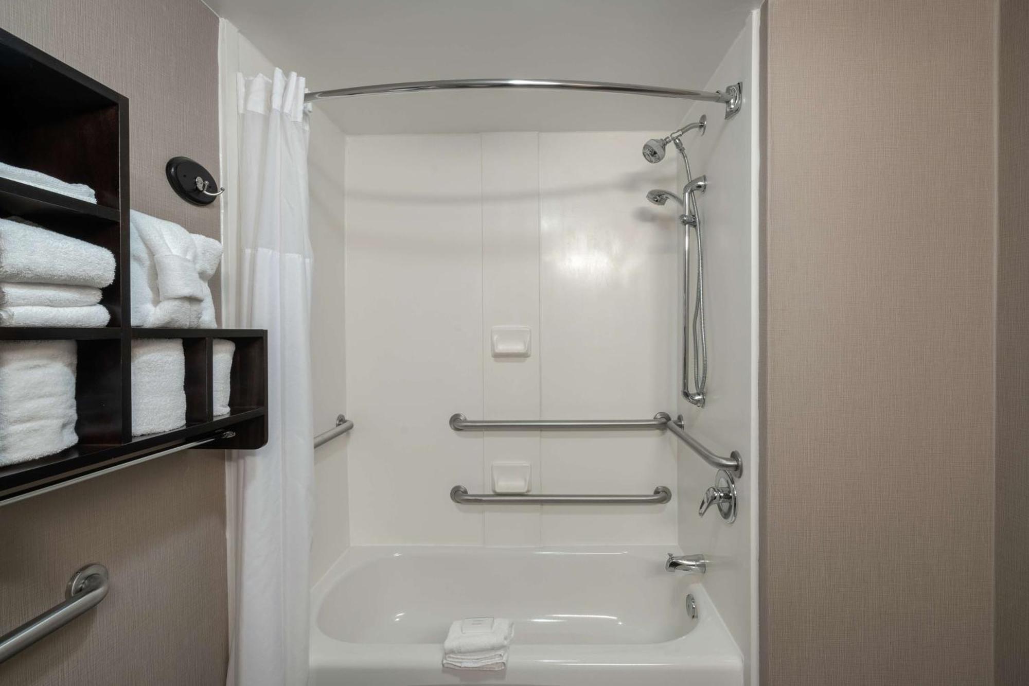 Hampton Inn Dublin Newbern Exterior photo
